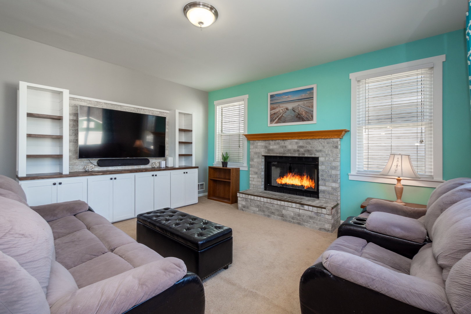 950 BLACKCHERRY Lane, Round Lake Heights, IL 60073