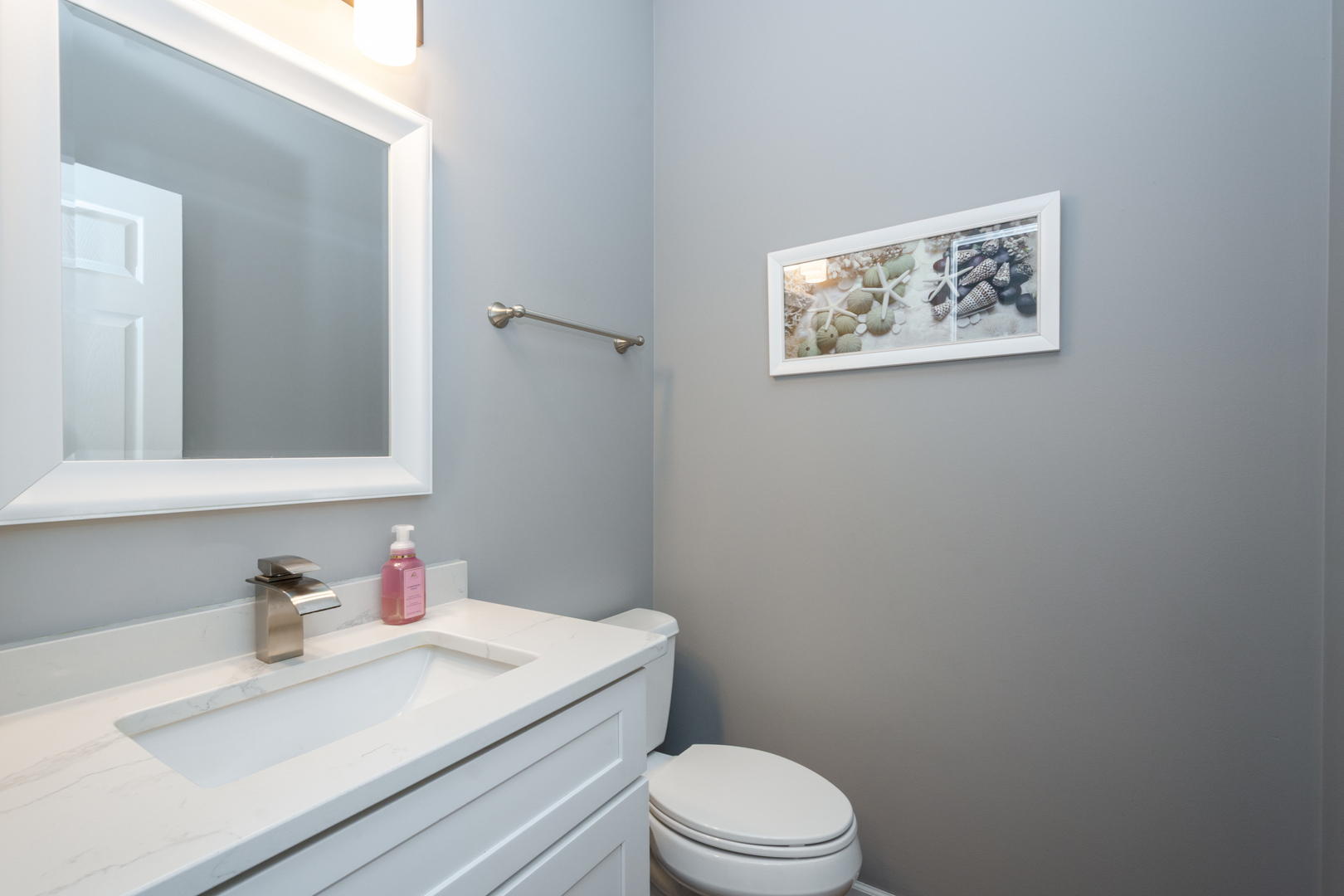 950 BLACKCHERRY Lane, Round Lake Heights, IL 60073