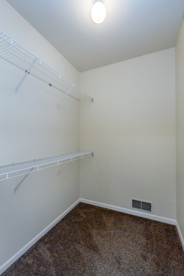 36 N Mill Road, Addison, IL 60101