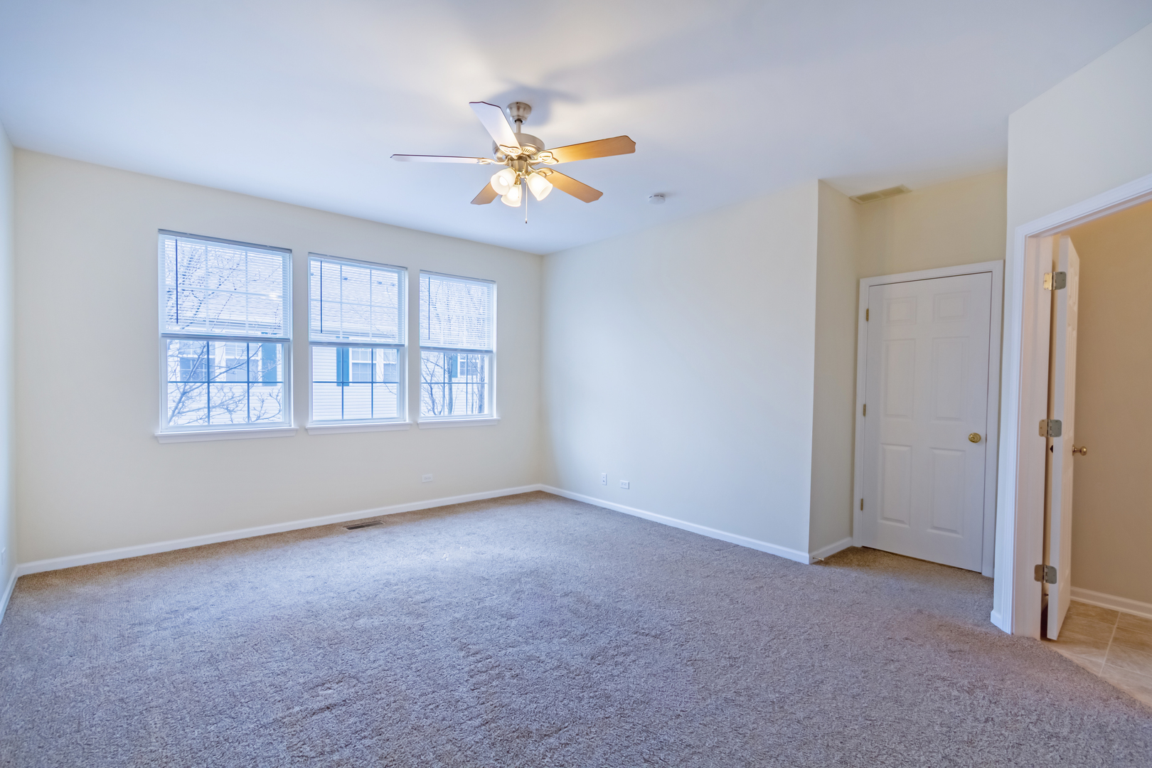 36 N Mill Road, Addison, IL 60101