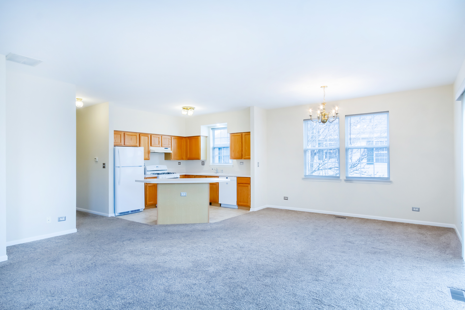 36 N Mill Road, Addison, IL 60101