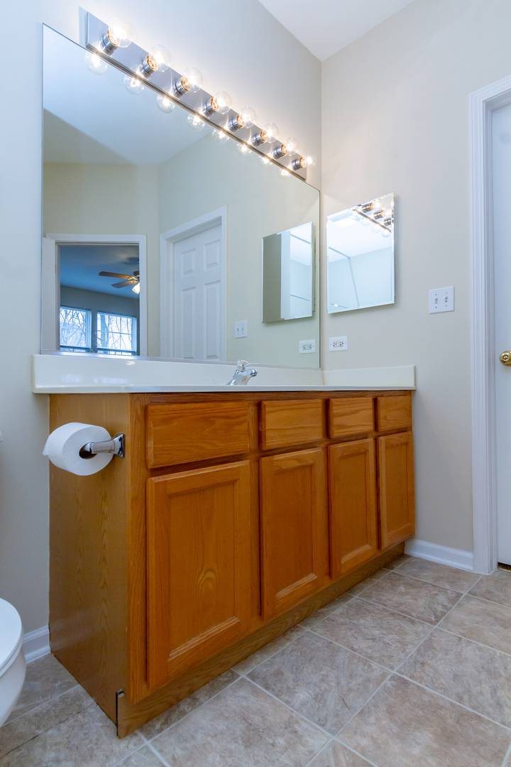 36 N Mill Road, Addison, IL 60101