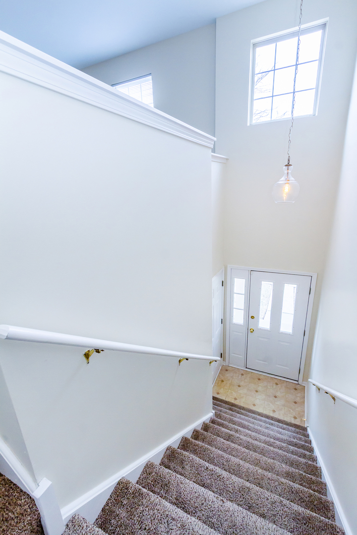 36 N Mill Road, Addison, IL 60101