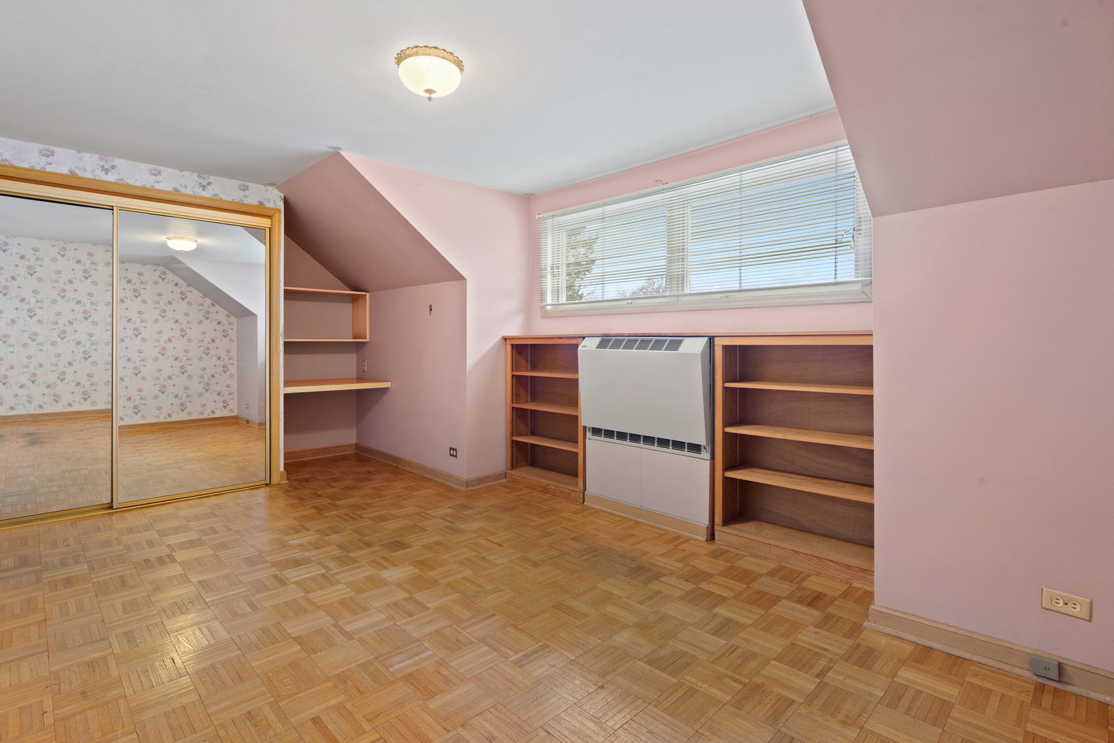 231 Bartram Road, Riverside, IL 60546