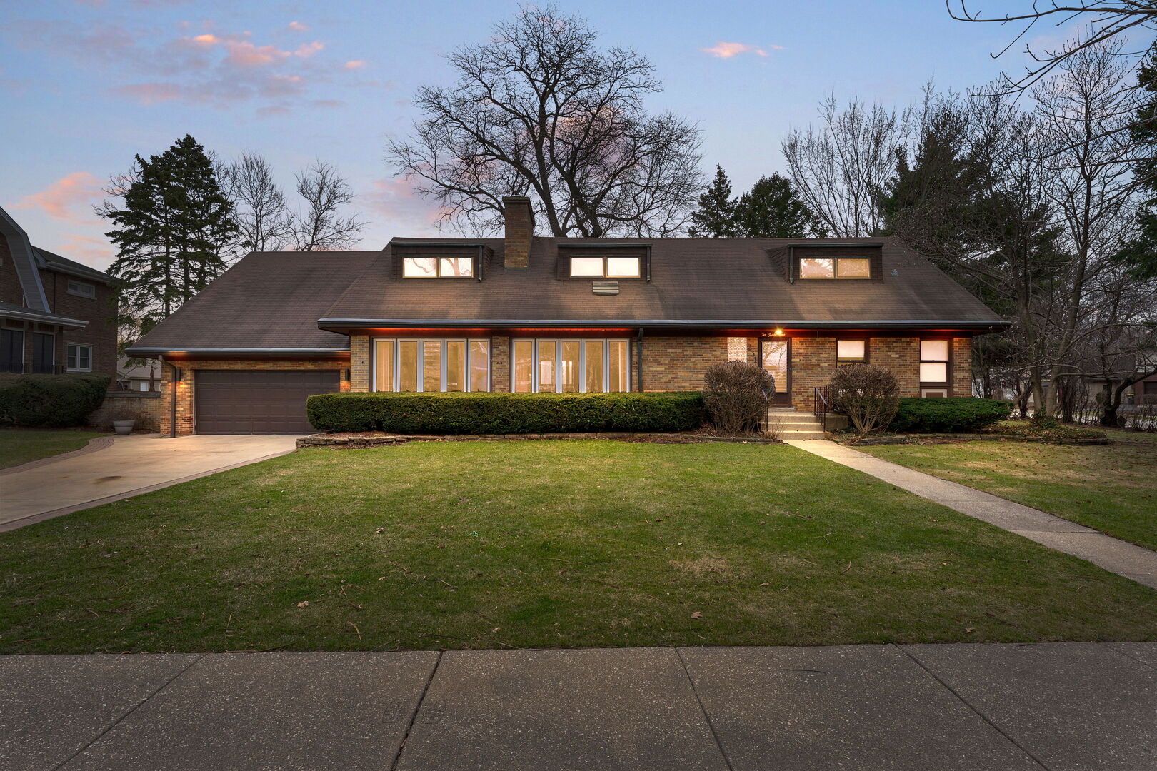 231 Bartram Road, Riverside, IL 60546