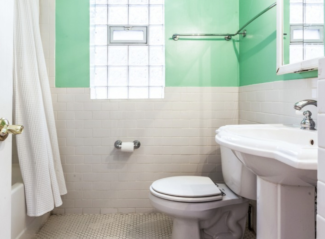 5323 S Harper Avenue #2, Chicago, IL 60615