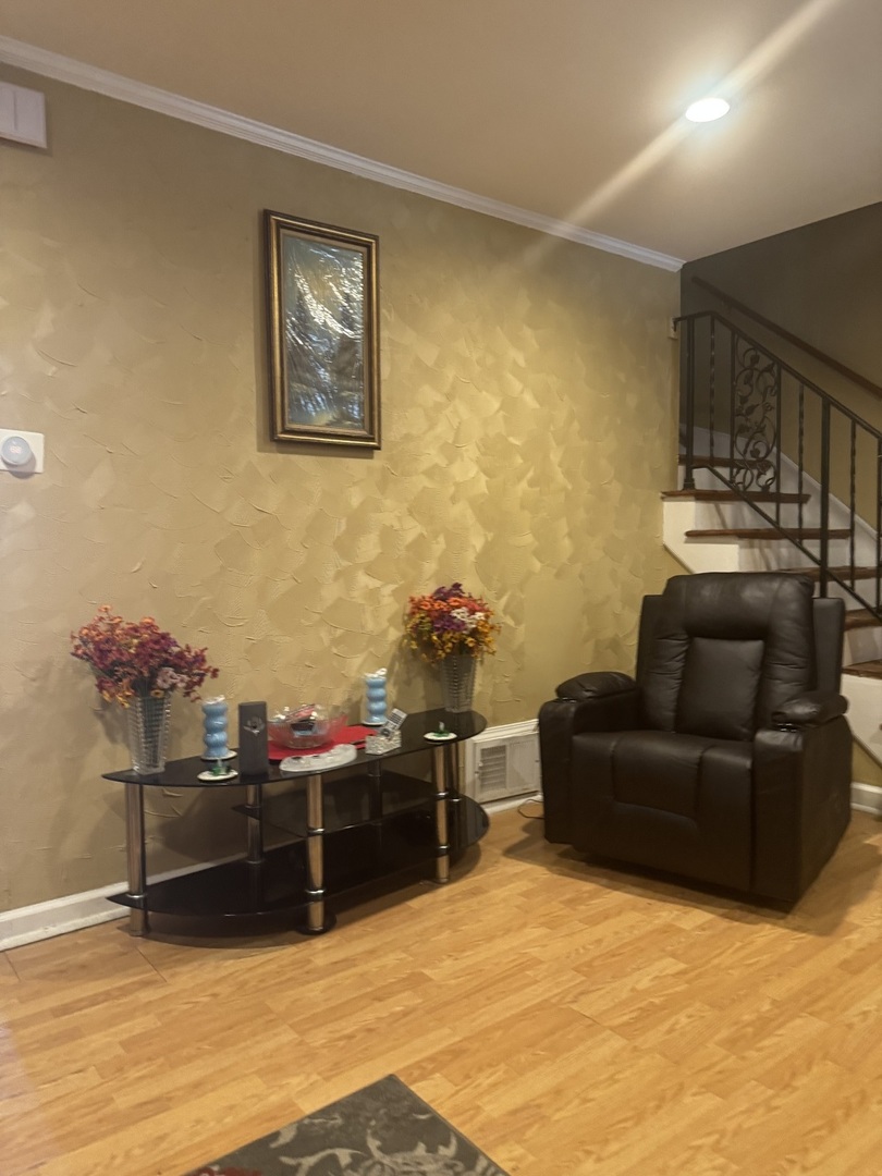 236 Bohland Avenue, Bellwood, IL 60104