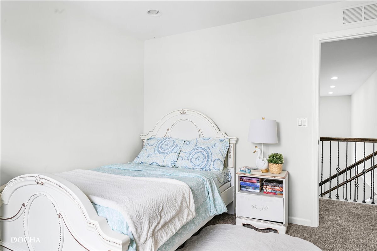 4327 Conifer Road, Naperville, IL 60564