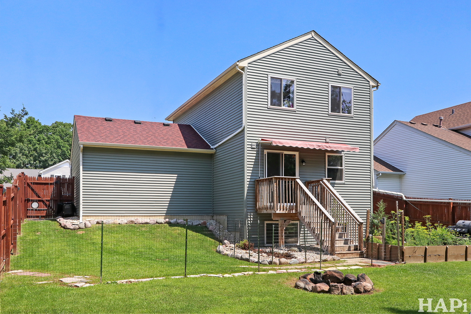 377 E Camden Lane, Round Lake Beach, IL 60073