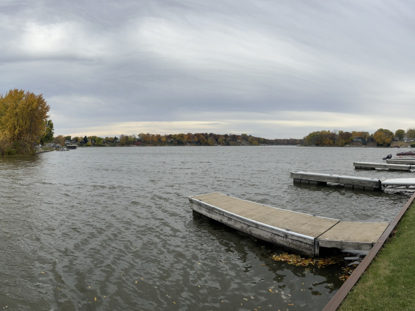 990 Holiday Drive, Lake Holiday, IL 60548