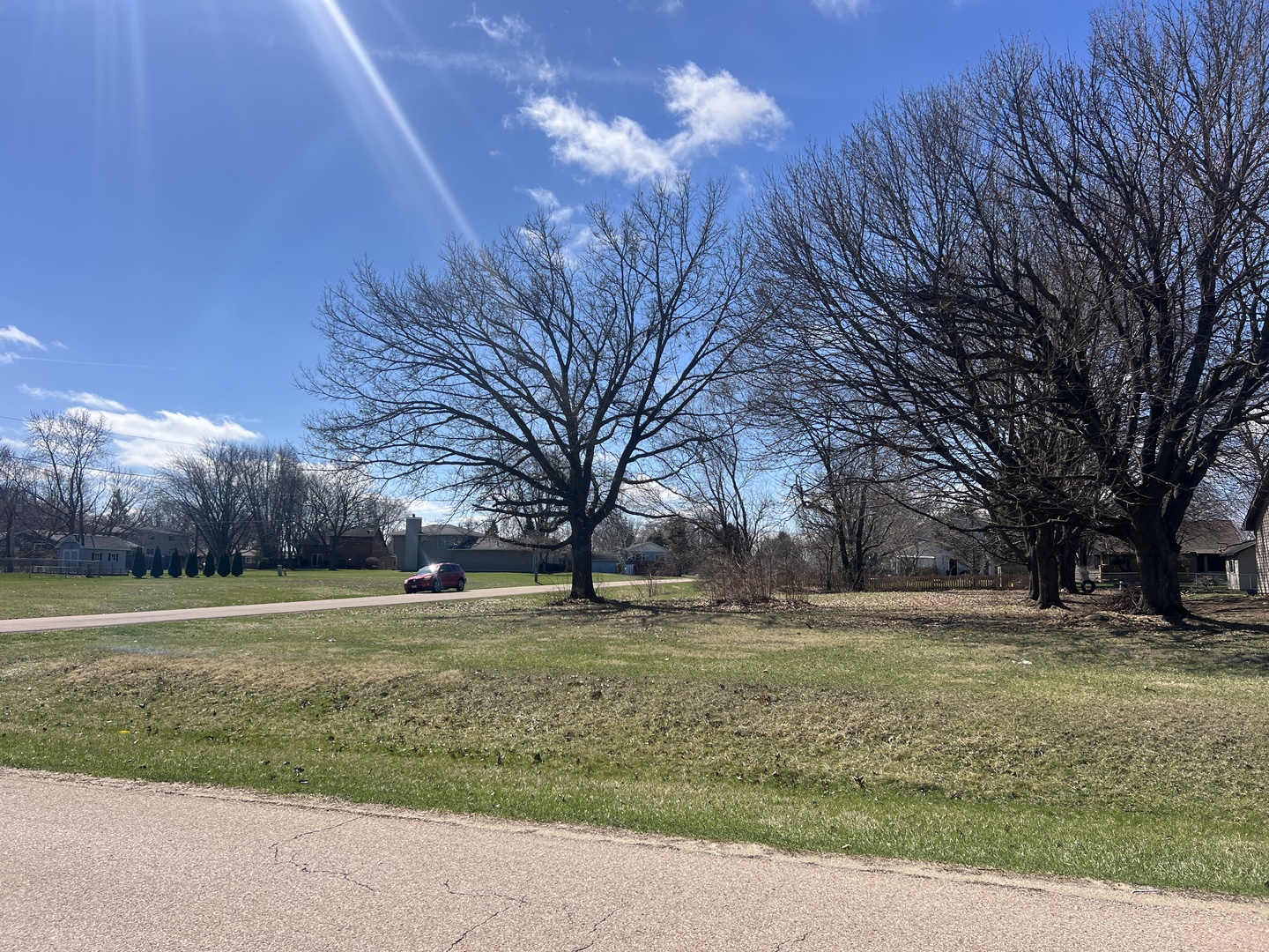 990 Holiday Drive, Lake Holiday, IL 60548