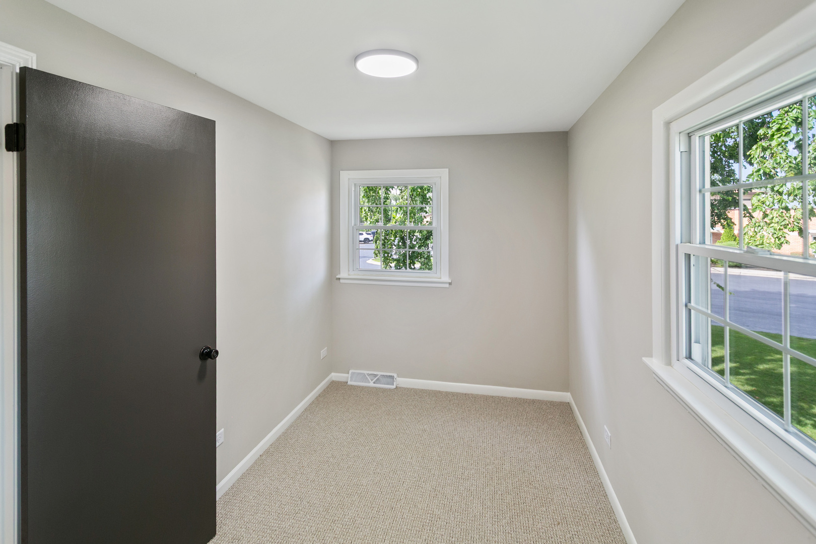 428 E 156th Place, South Holland, IL 60473