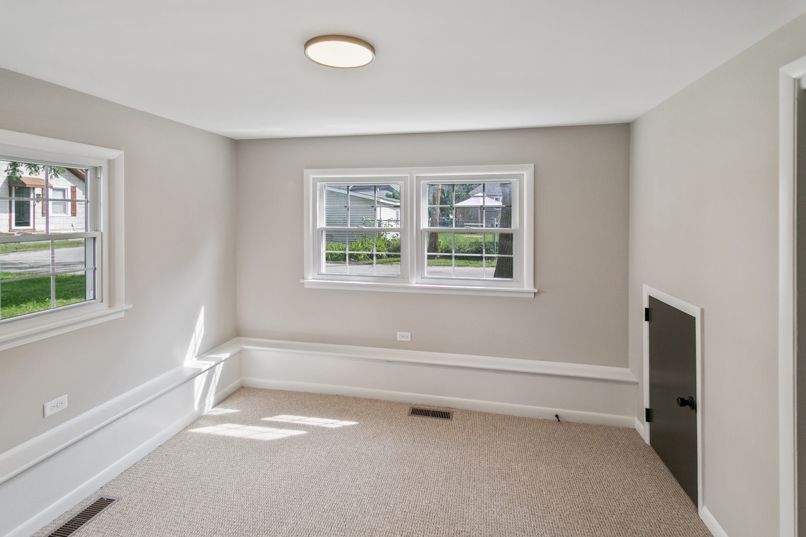 428 E 156th Place, South Holland, IL 60473