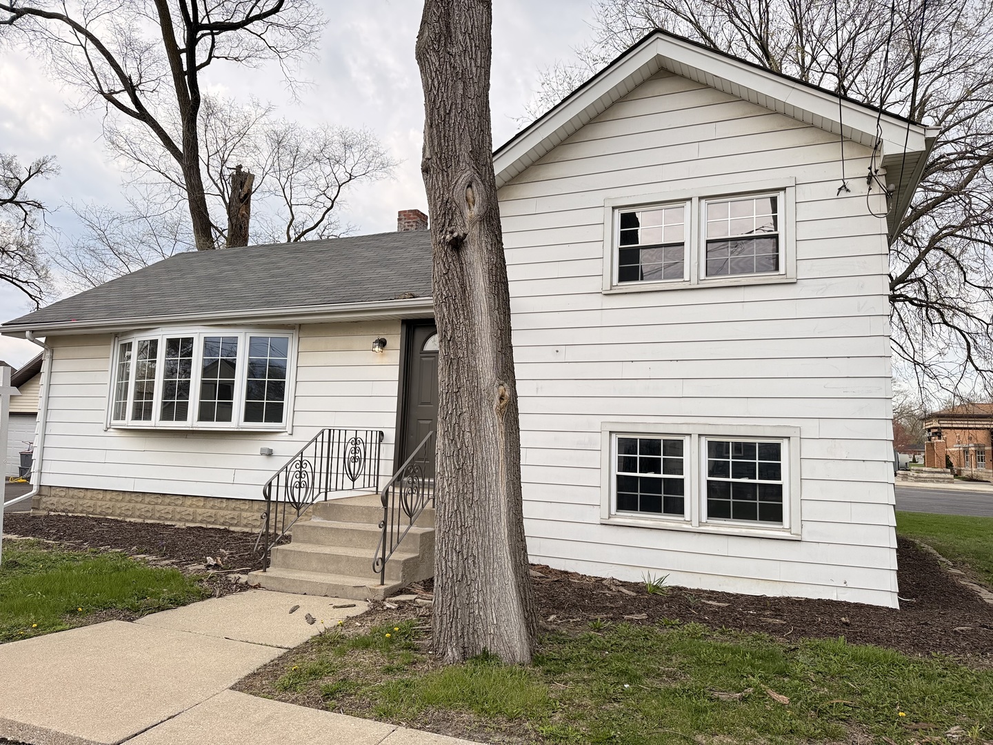 428 E 156th Place, South Holland, IL 60473