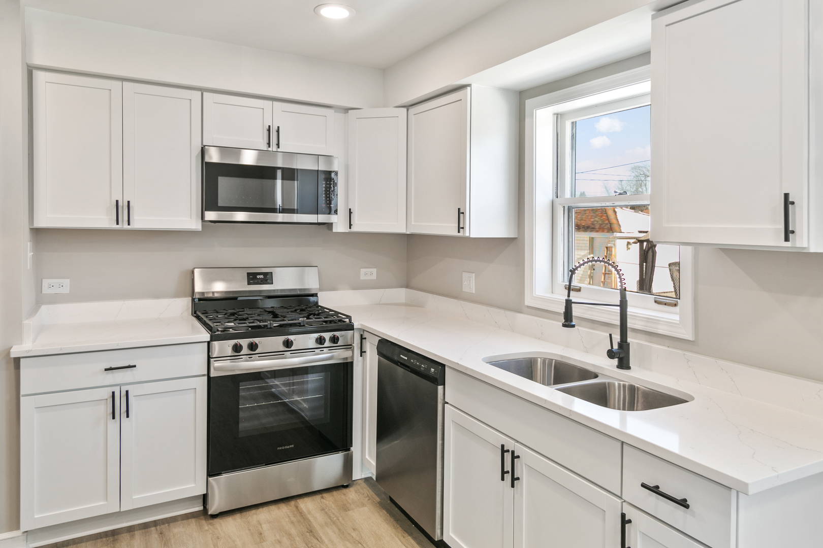 752 E 164th Street, South Holland, IL 60473