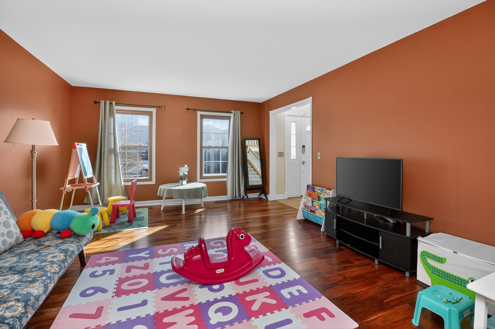 911 Rock Spring Road, Naperville, IL 60565