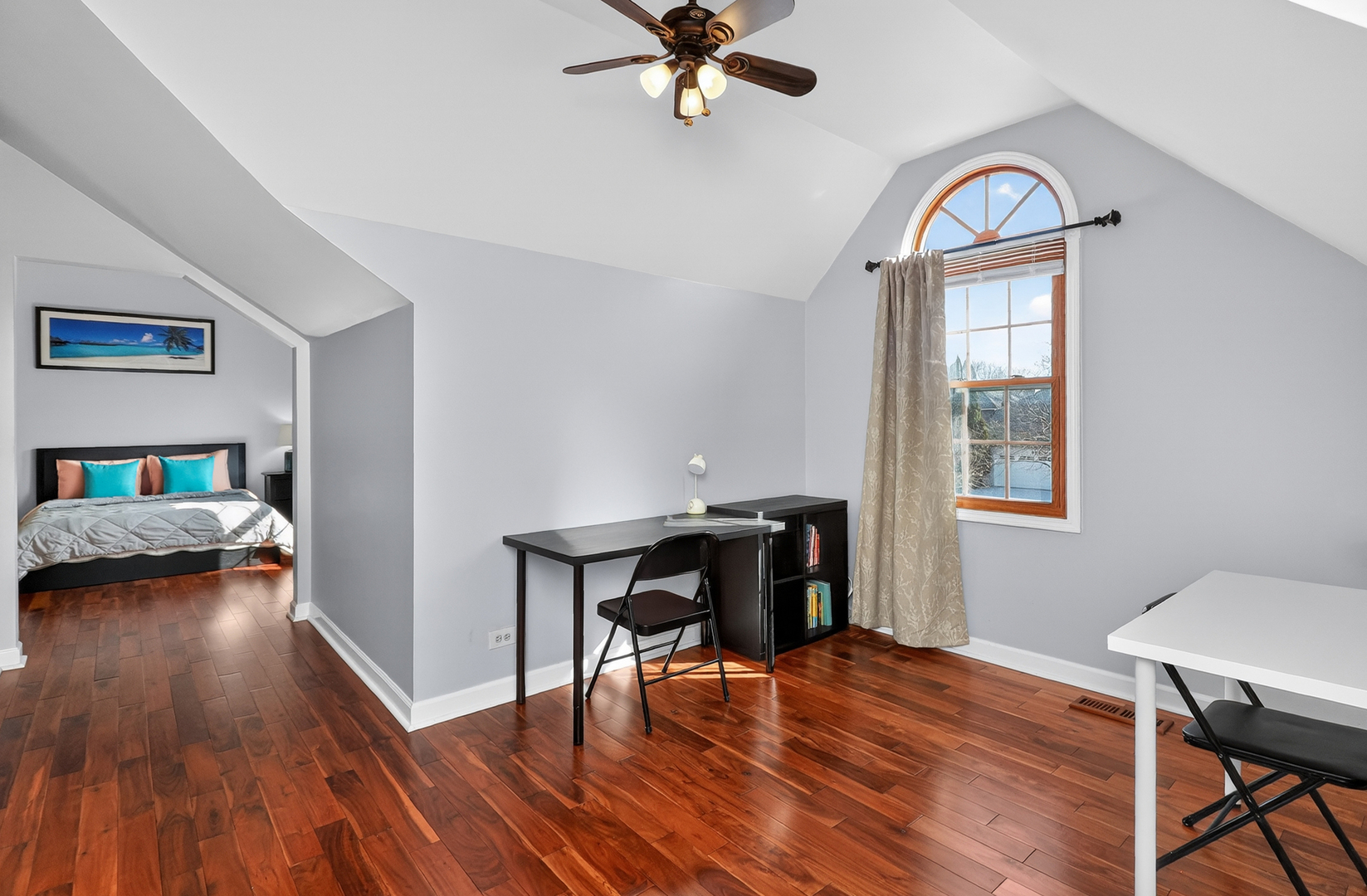 911 Rock Spring Road, Naperville, IL 60565