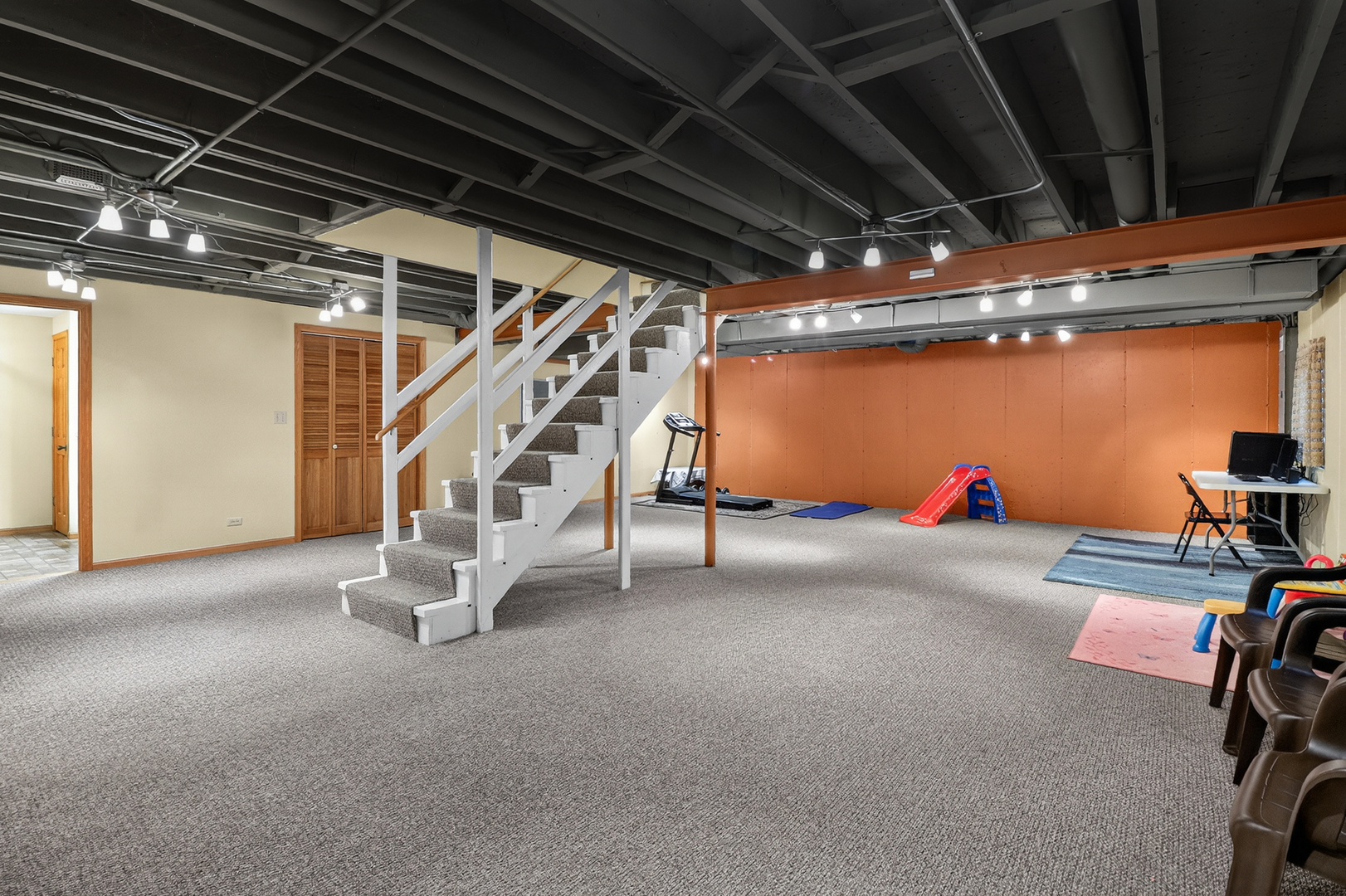 911 Rock Spring Road, Naperville, IL 60565