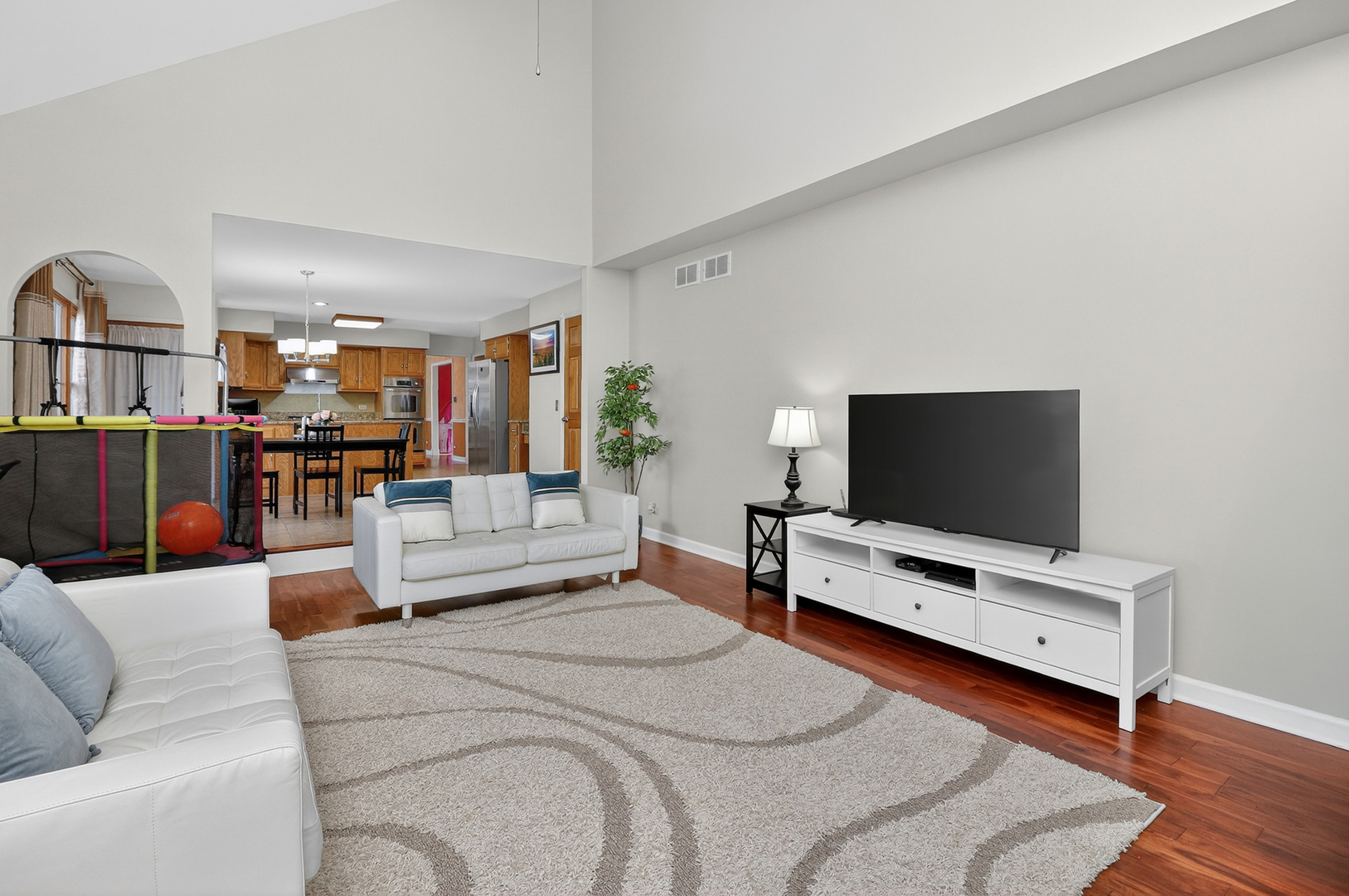 911 Rock Spring Road, Naperville, IL 60565