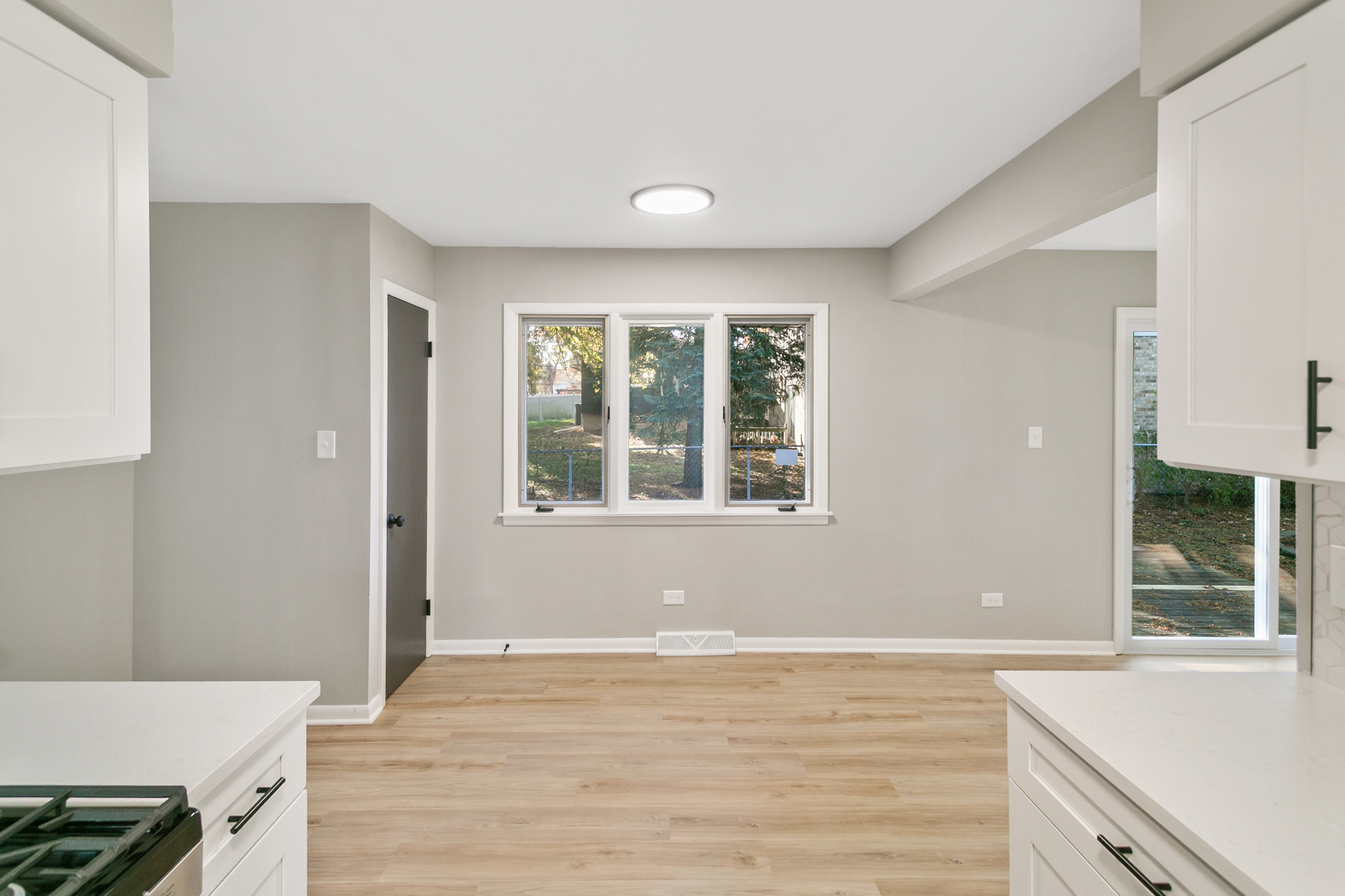 17001 Kimbark Avenue, South Holland, IL 60473