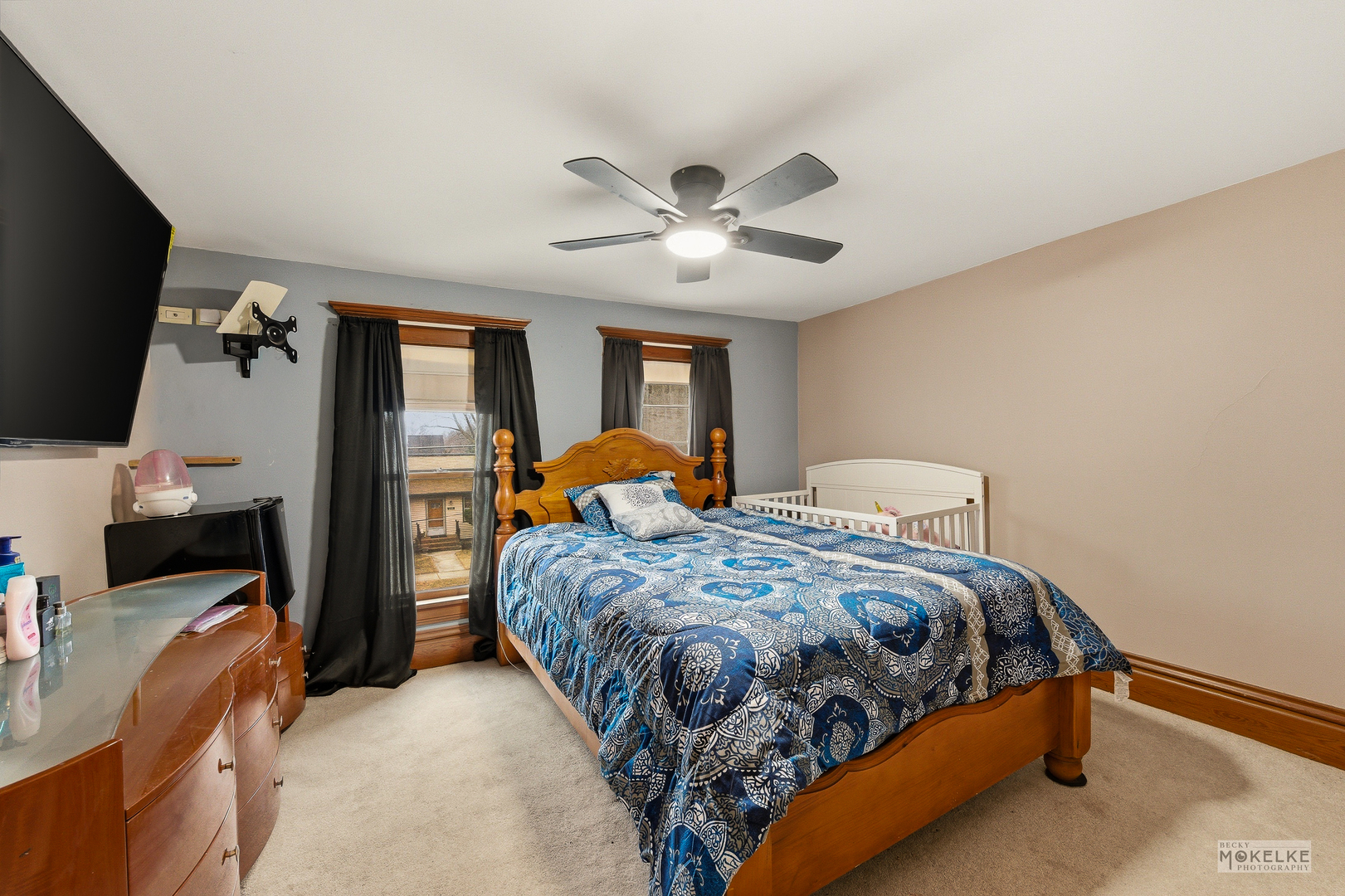 941 S 4th Street, Aurora, IL 60505