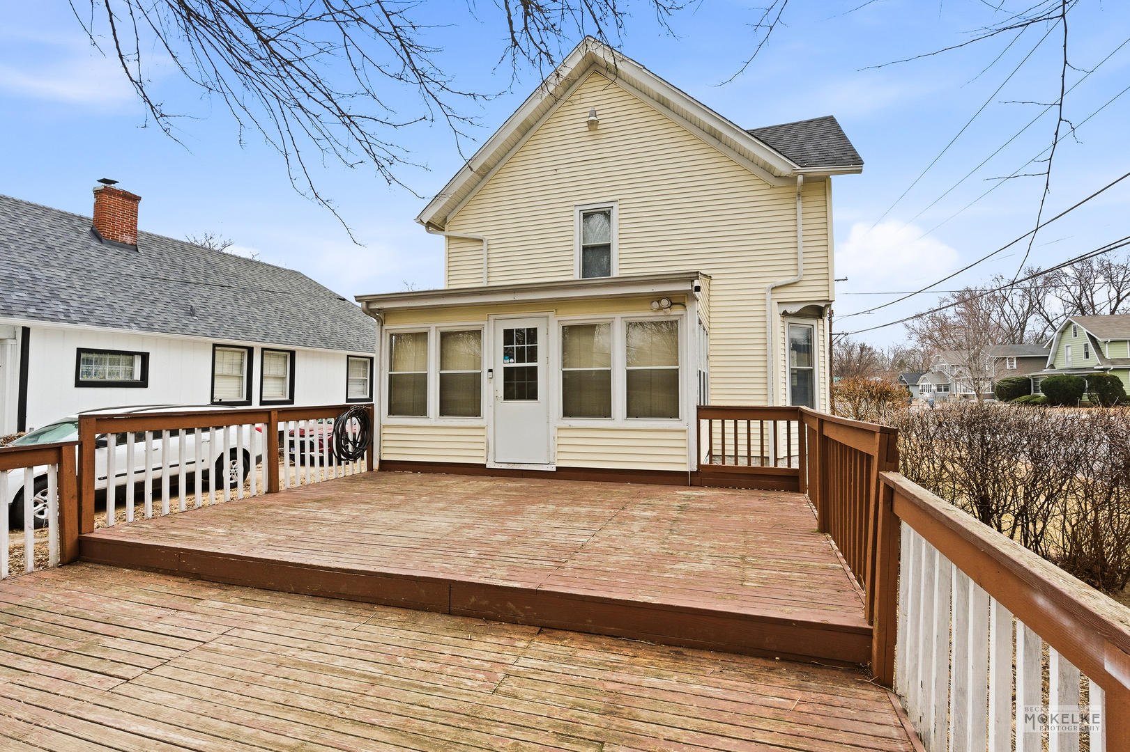 941 S 4th Street, Aurora, IL 60505