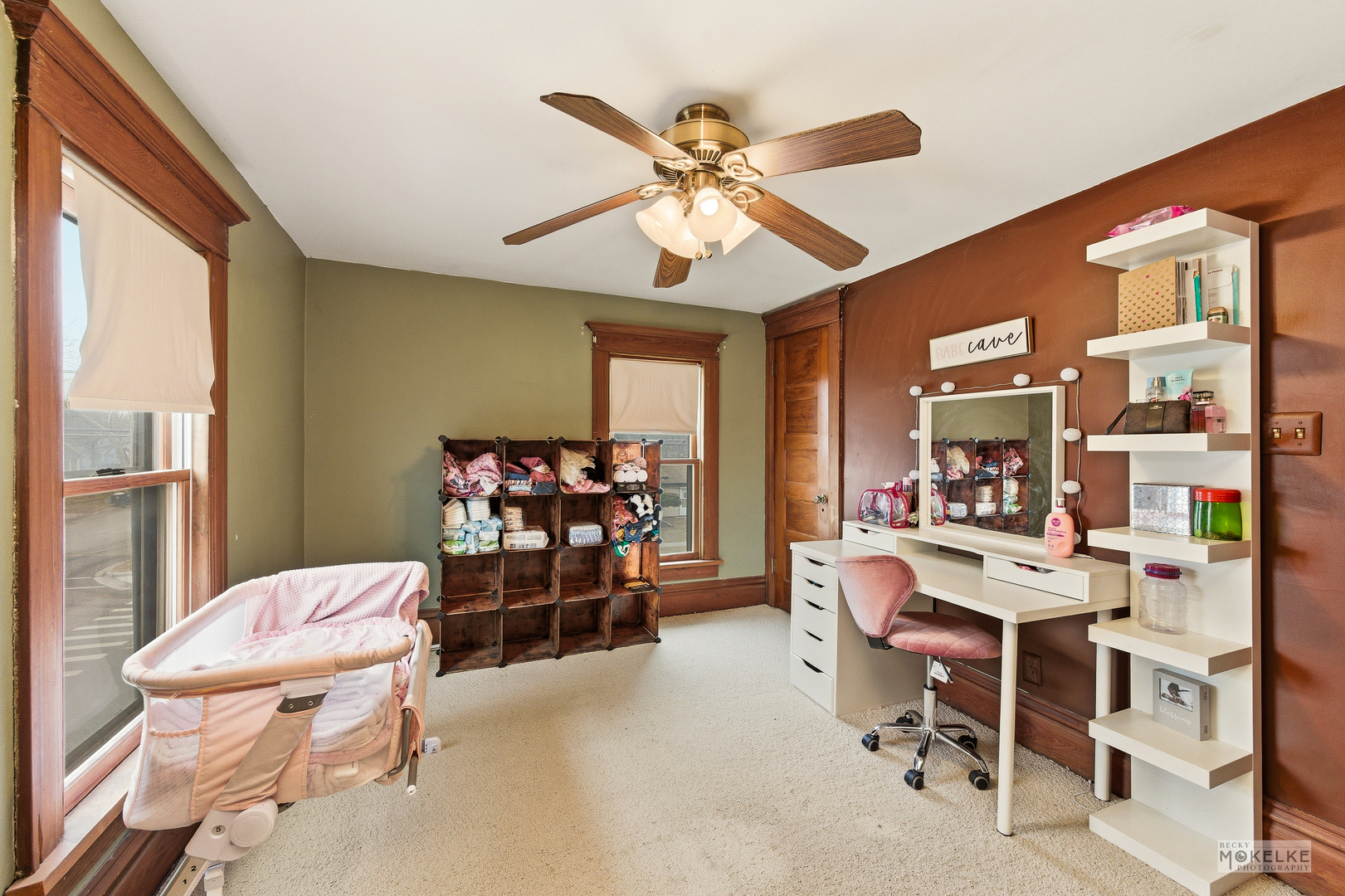 941 S 4th Street, Aurora, IL 60505