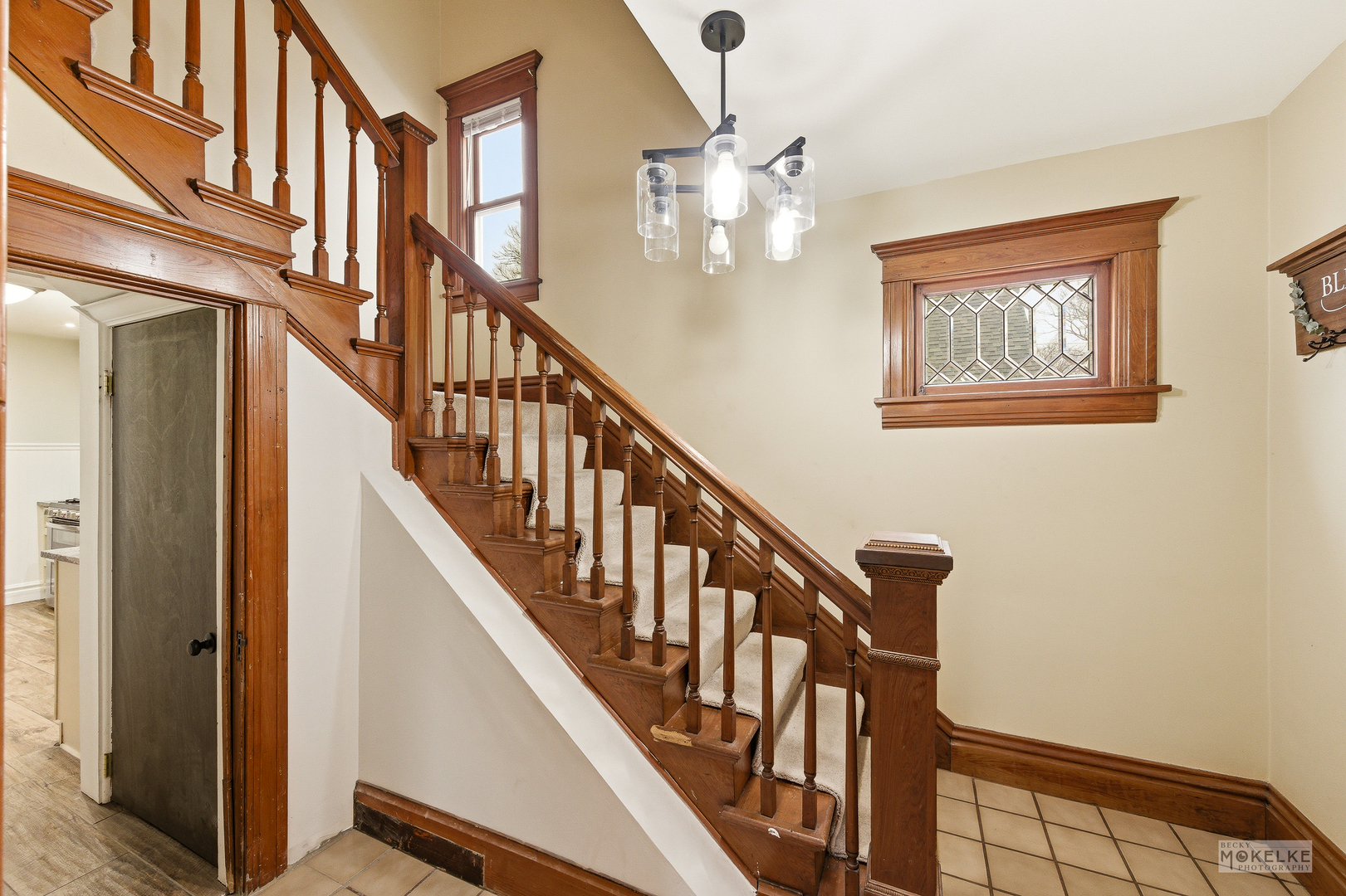 941 S 4th Street, Aurora, IL 60505