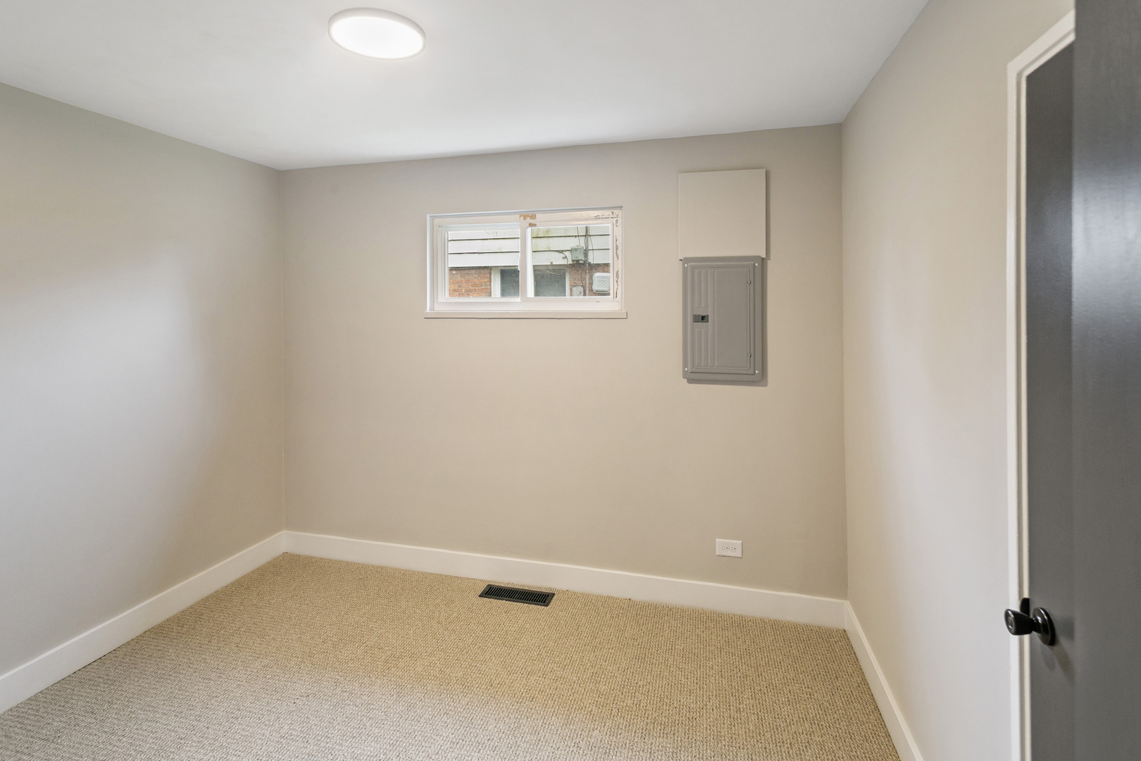 17303 Chicago Avenue, Lansing, IL 60438