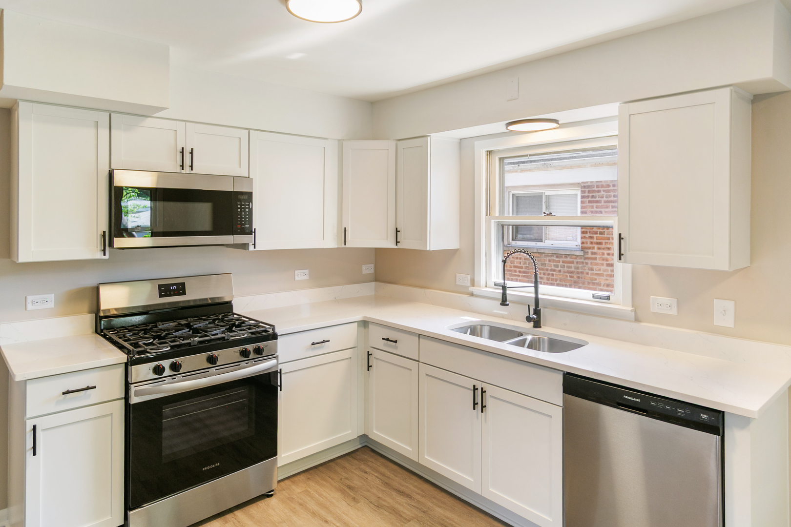 14214 Minerva Avenue, Dolton, IL 60419