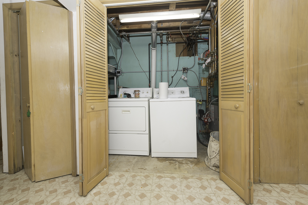 1205 Winston Drive, Melrose Park, IL 60160