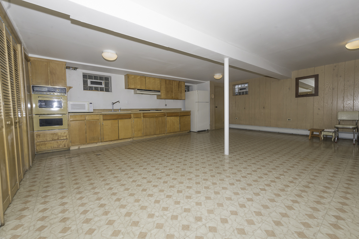 1205 Winston Drive, Melrose Park, IL 60160