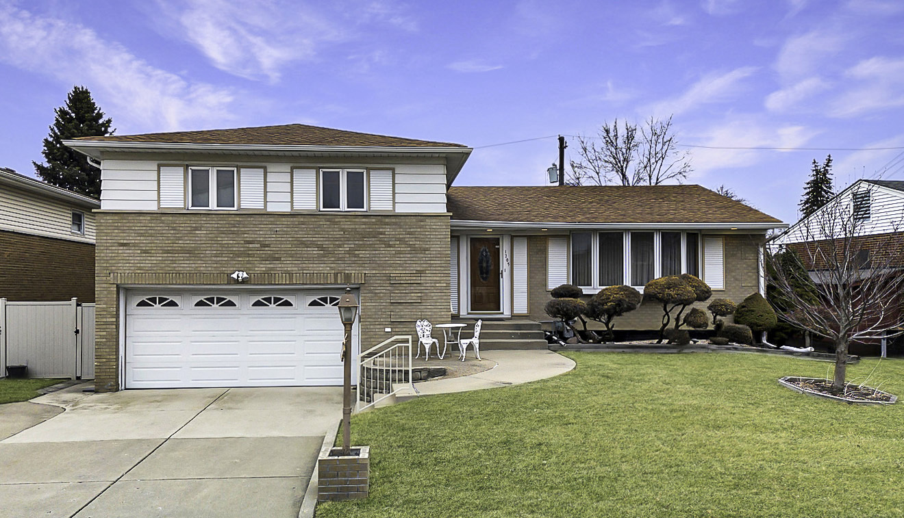 1205 Winston Drive, Melrose Park, IL 60160