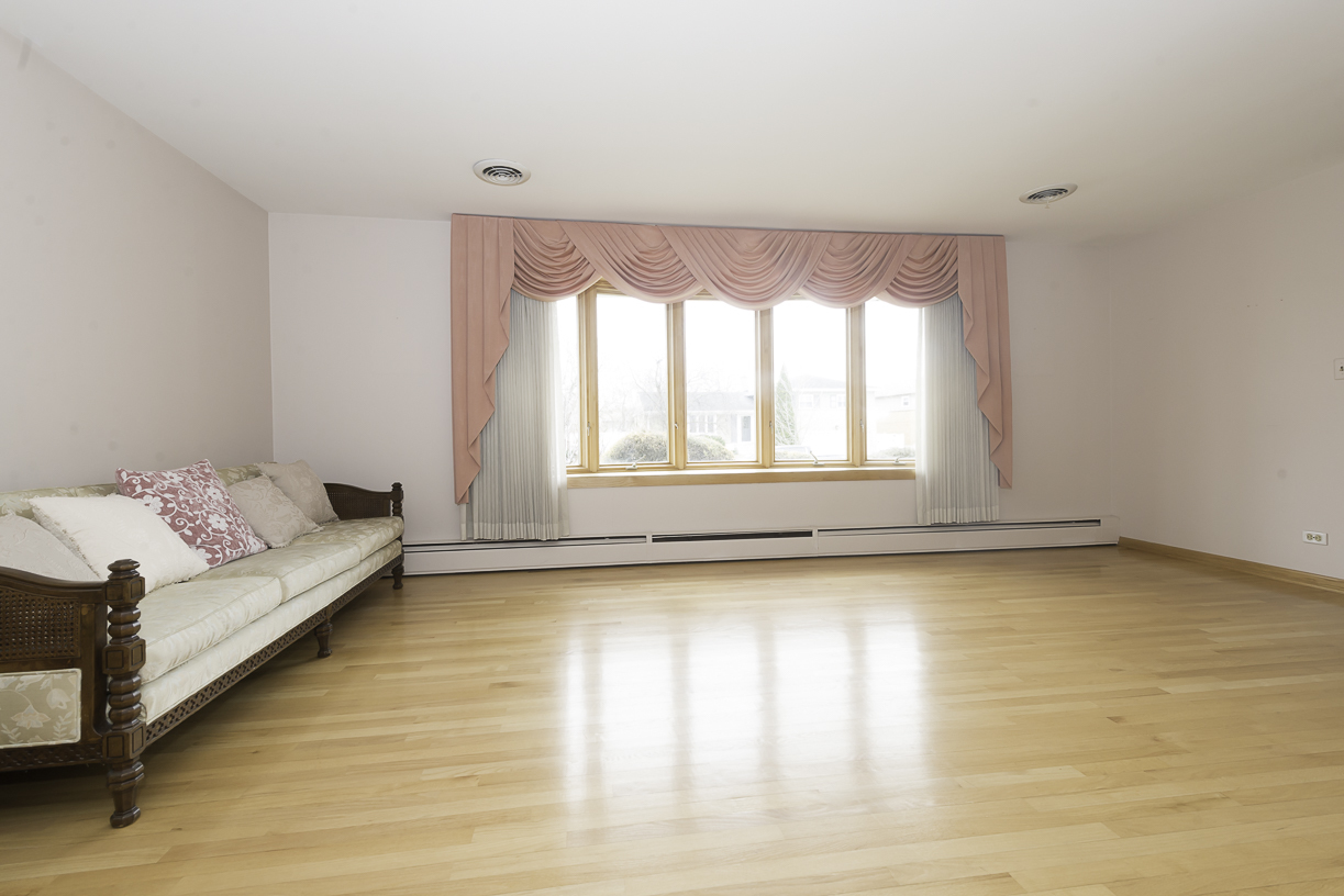 1205 Winston Drive, Melrose Park, IL 60160