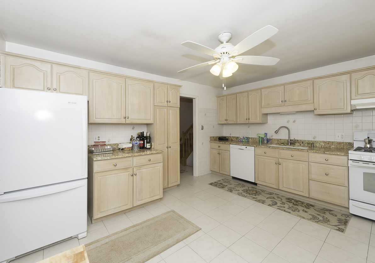 1205 Winston Drive, Melrose Park, IL 60160