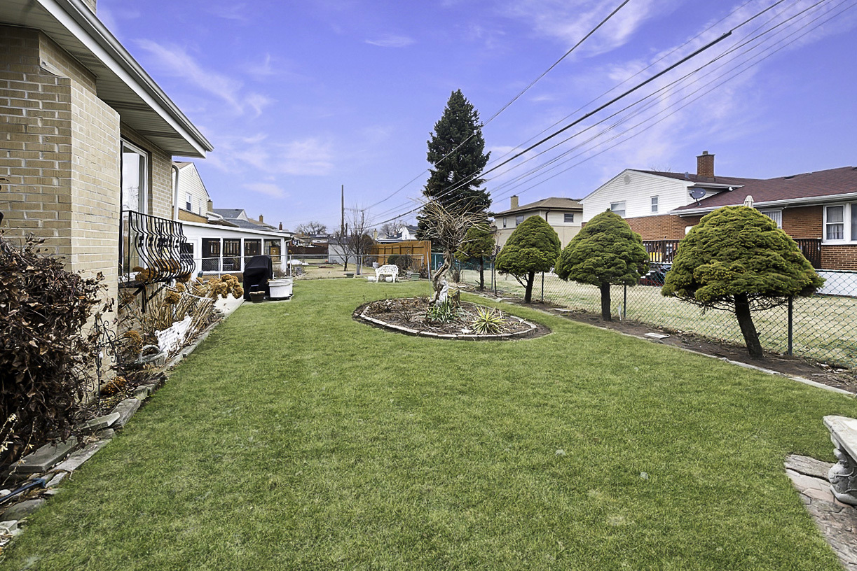 1205 Winston Drive, Melrose Park, IL 60160