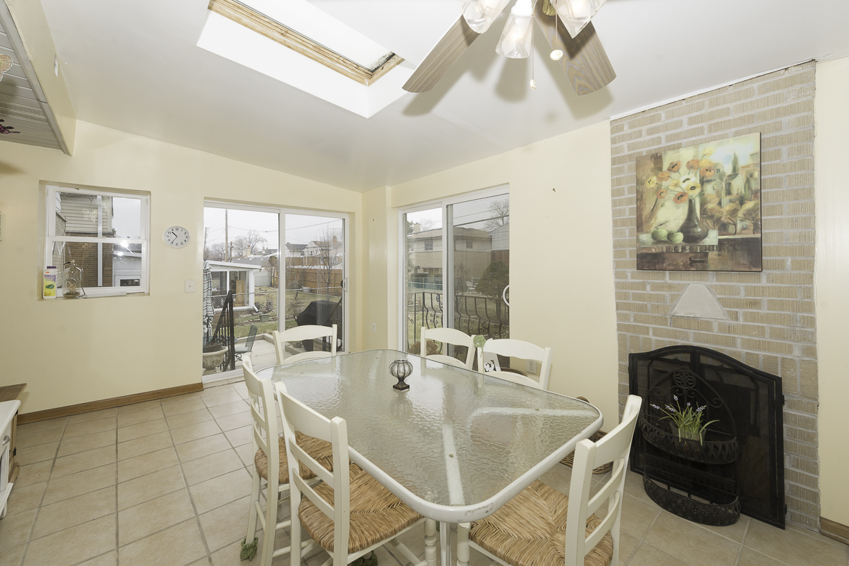 1205 Winston Drive, Melrose Park, IL 60160