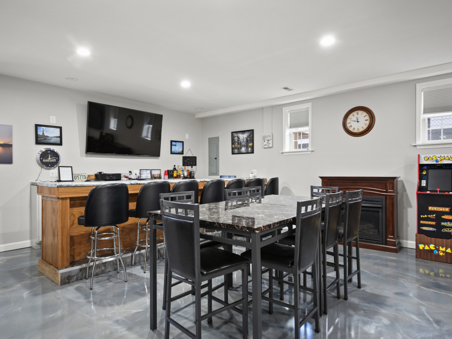 10432 S Homan Avenue, Chicago, IL 60655