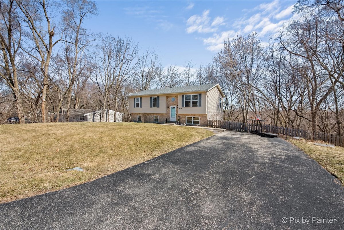 5716 Bunny Avenue, McHenry, IL 60051