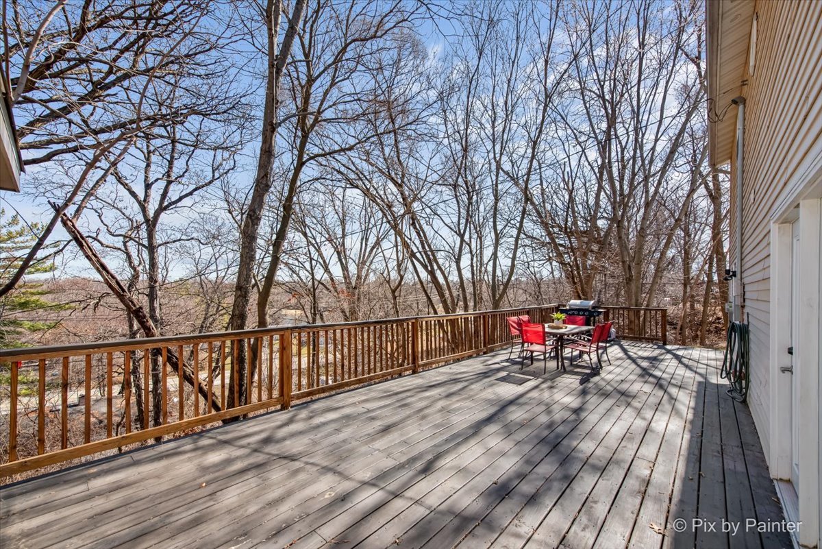 5716 Bunny Avenue, McHenry, IL 60051