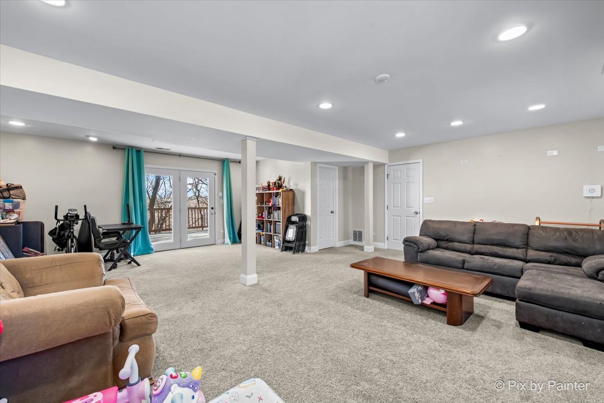 5716 Bunny Avenue, McHenry, IL 60051