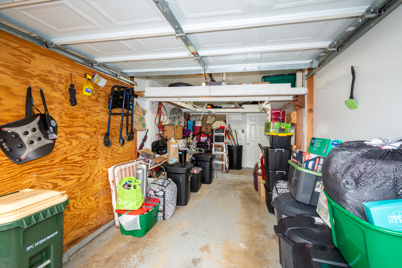 1147 N Red Oak Circle #1, Round Lake Beach, IL 60073