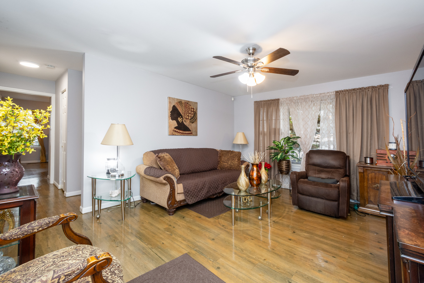 1147 N Red Oak Circle #1, Round Lake Beach, IL 60073