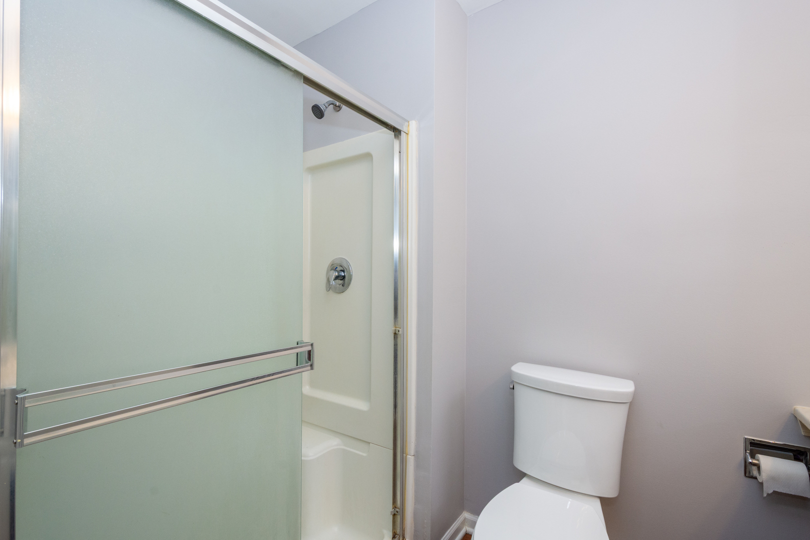 1147 N Red Oak Circle #1, Round Lake Beach, IL 60073