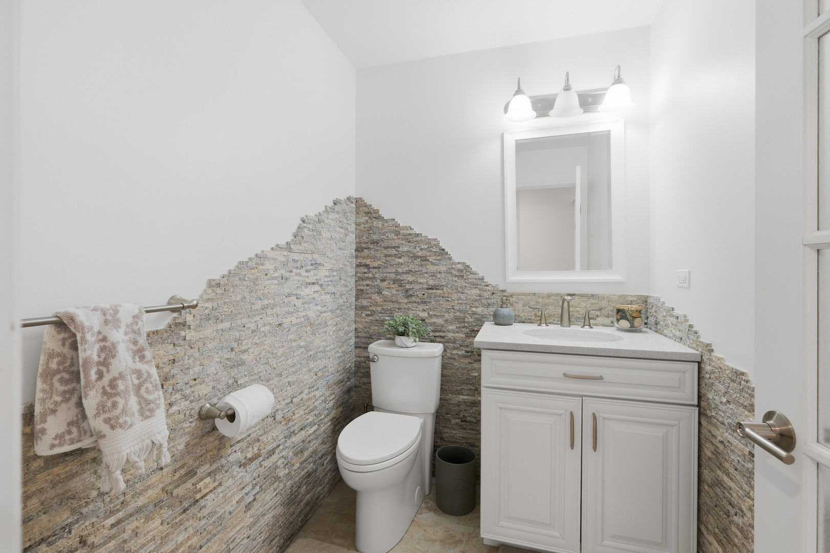 532 Lois Court, Mount Prospect, IL 60056