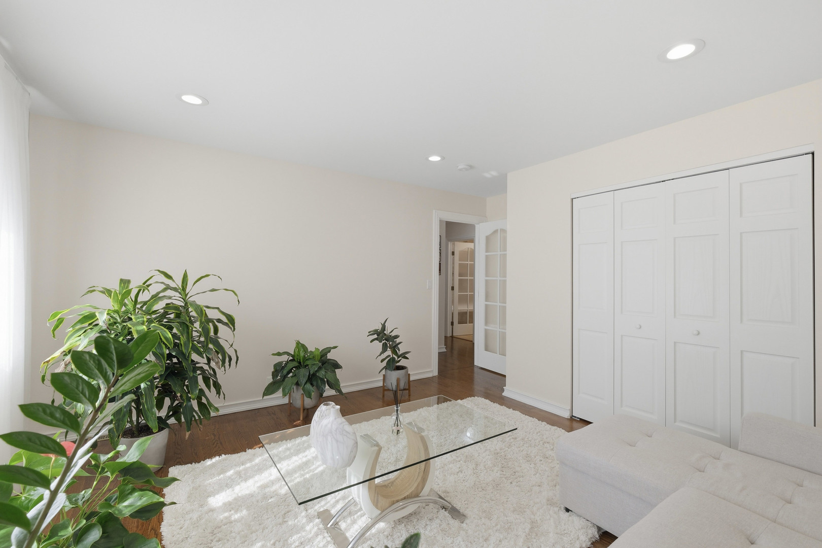 532 Lois Court, Mount Prospect, IL 60056