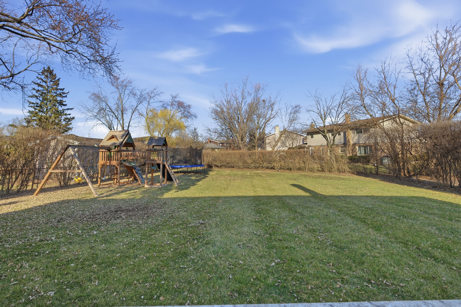 532 Lois Court, Mount Prospect, IL 60056