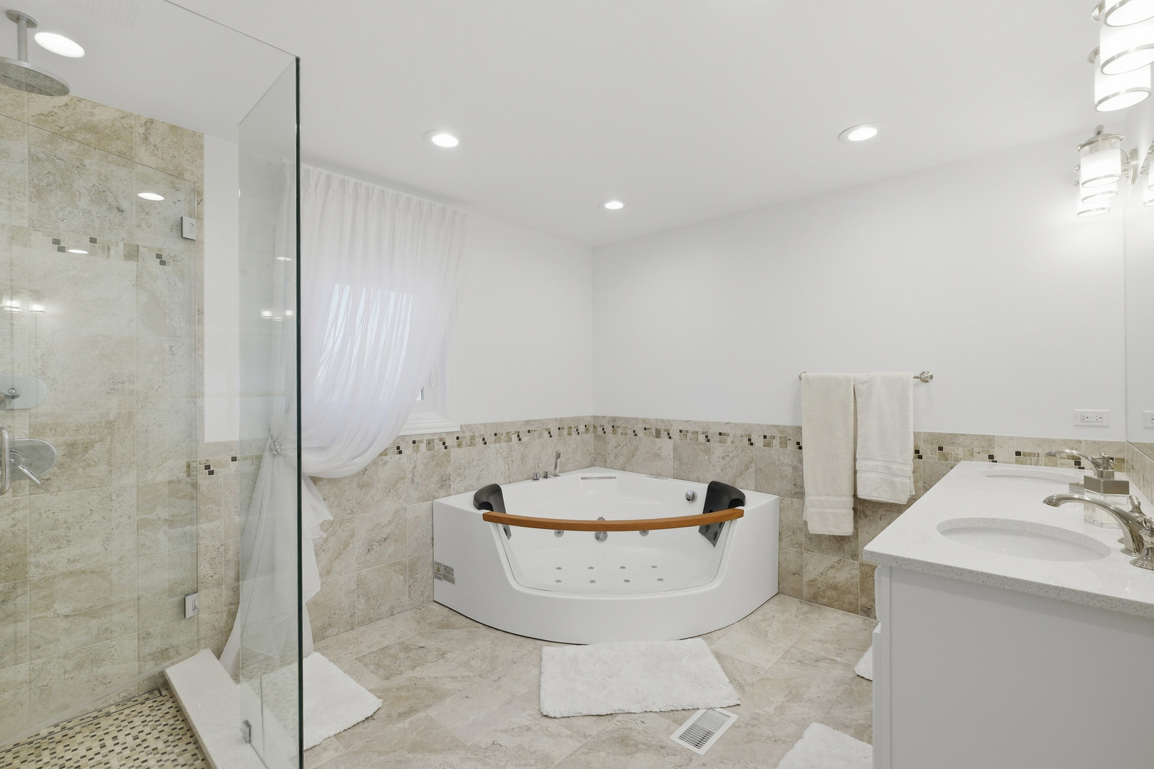 532 Lois Court, Mount Prospect, IL 60056