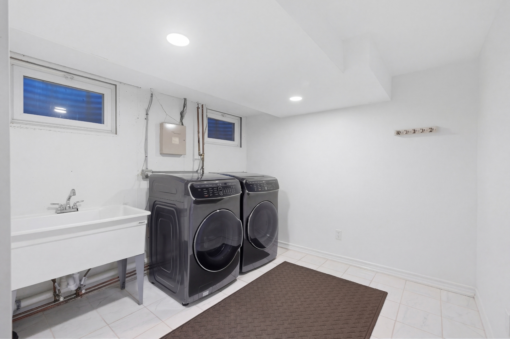 532 Lois Court, Mount Prospect, IL 60056