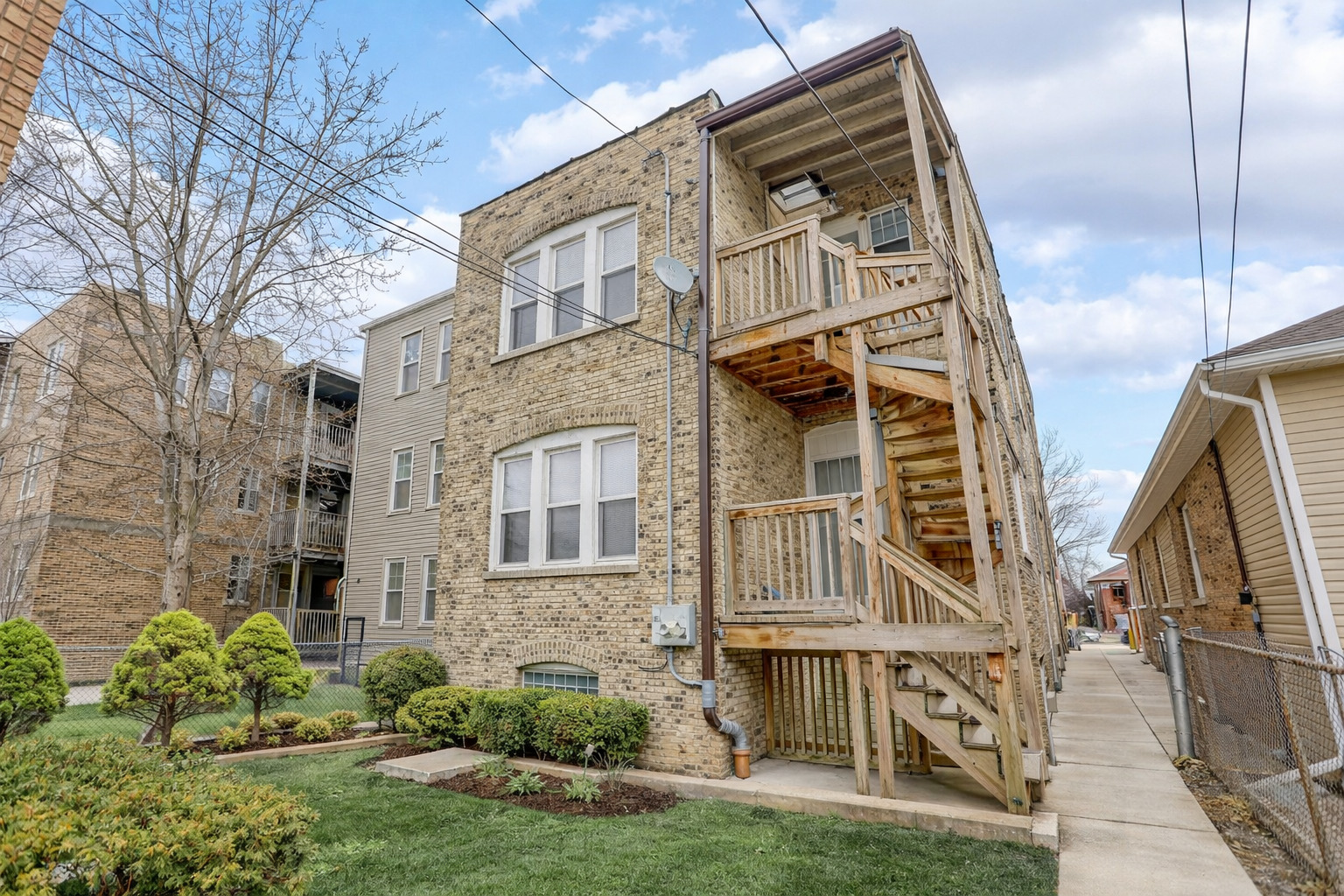 8210 S Justine Street, Chicago, IL 60620